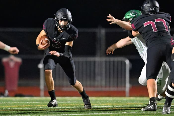 West Linn Tualatin football Oregon October 7 2022 Leon Neuschwander 34